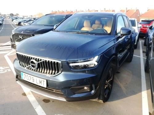 Comprar VOLVO XC40 1.5 T4 TWIN RECHARG. INSCRIP AUTO 210CV 2021 de segunda mano VOLVO XC40 1.5 T4 TWIN RECHARG. INSCRIP AUTO 210CV 2021 de segunda mano