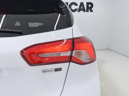 FORD FOCUS 1.0 125CV ECOBOOST MHEV TREND 2021 de segunda mano