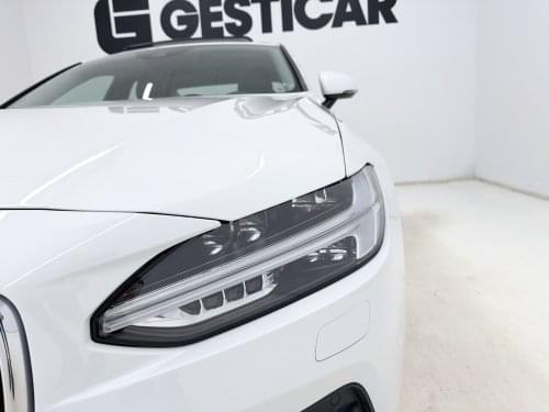 Comprar VOLVO S90 SEDáN 2.0 D4 MOMENTUM AUTO 190CV 2019 de segunda mano VOLVO S90 SEDáN 2.0 D4 MOMENTUM AUTO 190CV 2019 de segunda mano