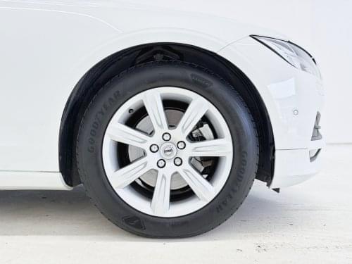 Comprar VOLVO S90 SEDáN 2.0 D4 MOMENTUM AUTO 190CV 2019 de segunda mano VOLVO S90 SEDáN 2.0 D4 MOMENTUM AUTO 190CV 2019 de segunda mano