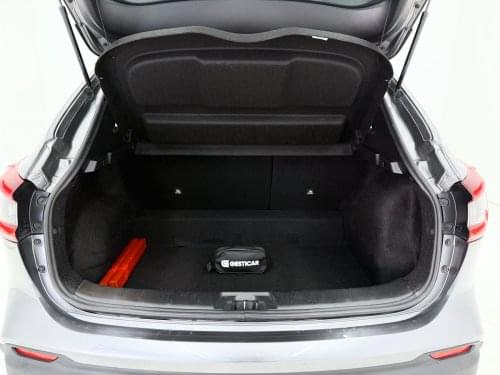 NISSAN QASHQAI DIG-T  140 CV E6D N-STYLE 140CV 2021 de segunda mano