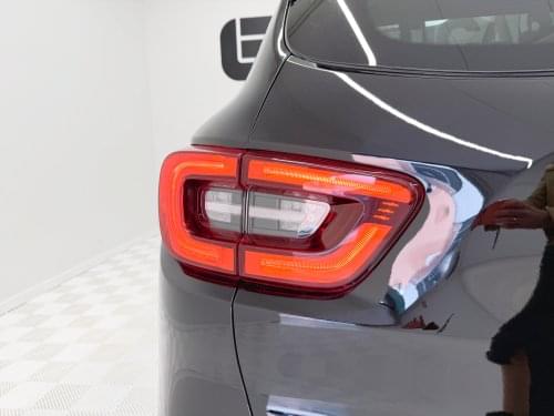 RENAULT KADJAR CROSSOVER ZEN GPF TCE 140CV EDC 2022 de segunda mano