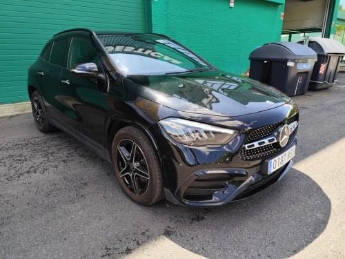 MERCEDES CLASE GLA 200 2024 de segunda mano