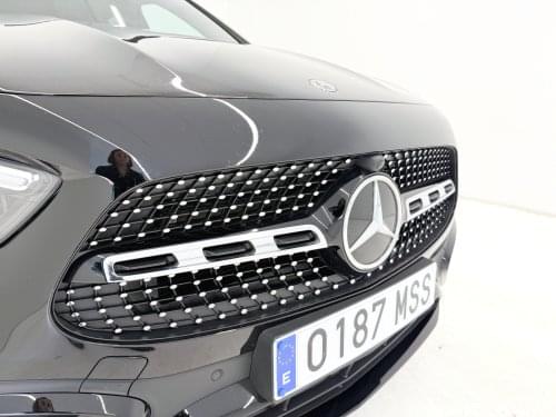 MERCEDES CLASE GLA 200 2024 de segunda mano