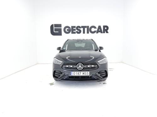 MERCEDES CLASE GLA 200 2024 de segunda mano