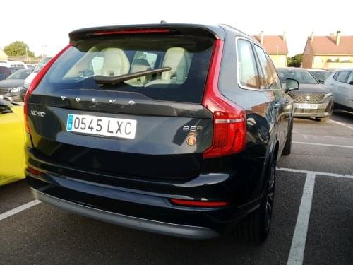 VOLVO XC90 2.0 B5 D AWD MOMENTUM PRO AU 235 CV 2022 de segunda mano