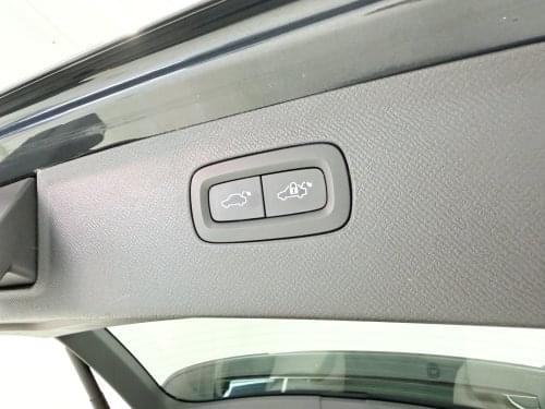 VOLVO XC90 2.0 B5 D AWD MOMENTUM PRO AU 235 CV 2022 de segunda mano