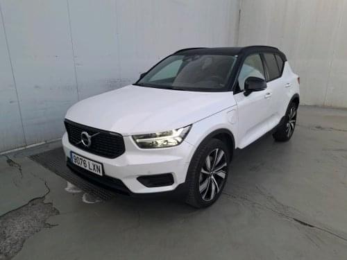 VOLVO XC40 1.5 T5 TWIN RECHARGE R-DESIGN 262CV 2022 de segunda mano