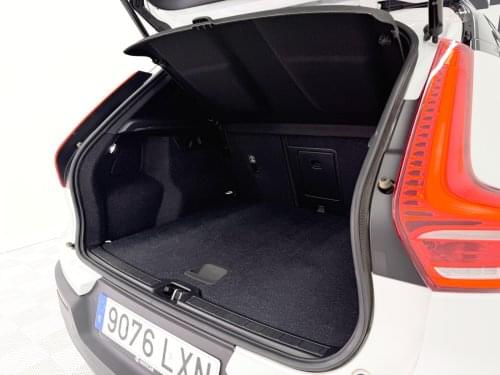 VOLVO XC40 1.5 T5 TWIN RECHARGE R-DESIGN 262CV 2022 de segunda mano