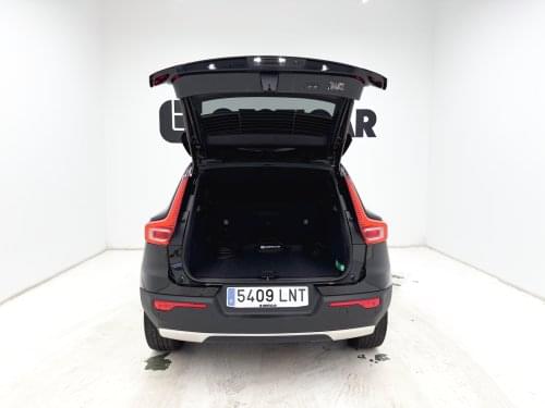 Comprar VOLVO XC40 1.5 T5 TWIN RECHARGE R-DESIGN AUT 262 2021 de segunda mano VOLVO XC40 1.5 T5 TWIN RECHARGE R-DESIGN AUT 262 2021 de segunda mano