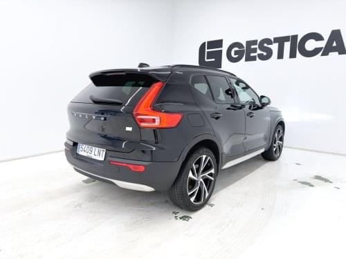 Comprar VOLVO XC40 1.5 T5 TWIN RECHARGE R-DESIGN AUT 262 2021 de segunda mano VOLVO XC40 1.5 T5 TWIN RECHARGE R-DESIGN AUT 262 2021 de segunda mano