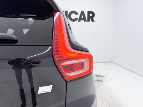 Comprar VOLVO XC40 1.5 T5 TWIN RECHARGE R-DESIGN AUT 262 2021 de segunda mano VOLVO XC40 1.5 T5 TWIN RECHARGE R-DESIGN AUT 262 2021 de segunda mano