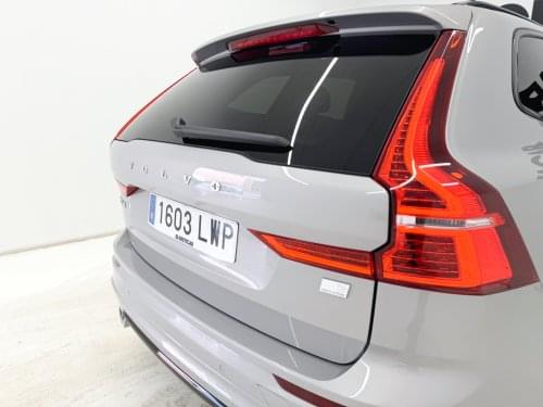Comprar VOLVO XC60 2.0 T6 AWD RECHARGE R-DESIGN AUTO 355CV 2022 de segunda mano VOLVO XC60 2.0 T6 AWD RECHARGE R-DESIGN AUTO 355CV 2022 de segunda mano