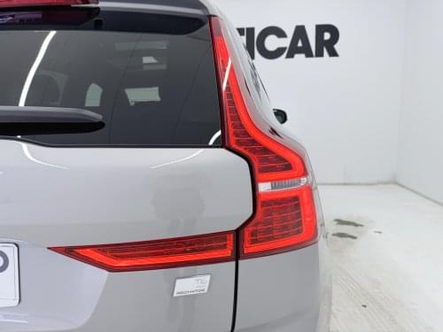 Comprar VOLVO XC60 2.0 T6 AWD RECHARGE R-DESIGN AUTO 355CV 2022 de segunda mano VOLVO XC60 2.0 T6 AWD RECHARGE R-DESIGN AUTO 355CV 2022 de segunda mano
