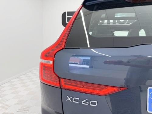 Comprar VOLVO XC60 2.0 T6 AWD RECHARGE R-DESIG 355CV 2022 de segunda mano VOLVO XC60 2.0 T6 AWD RECHARGE R-DESIG 355CV 2022 de segunda mano