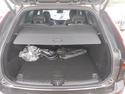 VOLVO XC60 2.0 T6 AWD RECHARGE R DESIGN 350 CV 2022 de segunda mano