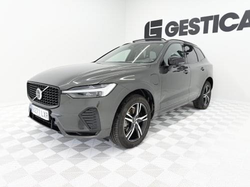 Comprar VOLVO XC60 2.0 T6 AWD RECHARGE R DESIGN 355 CV 2022 de segunda mano VOLVO XC60 2.0 T6 AWD RECHARGE R DESIGN 355 CV 2022 de segunda mano