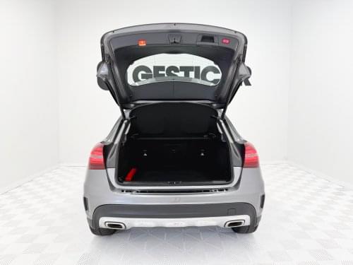 MERCEDES CLASE GLA GLA 180 136CV 2020 de segunda mano