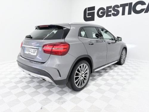 MERCEDES CLASE GLA GLA 180 136CV 2020 de segunda mano