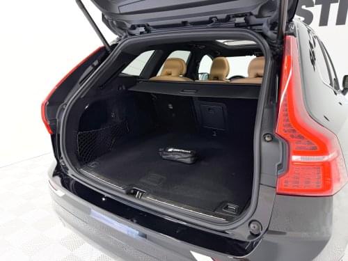 Comprar VOLVO XC60 2.0 T4 INSCRIPTION 2019 de segunda mano VOLVO XC60 2.0 T4 INSCRIPTION 2019 de segunda mano