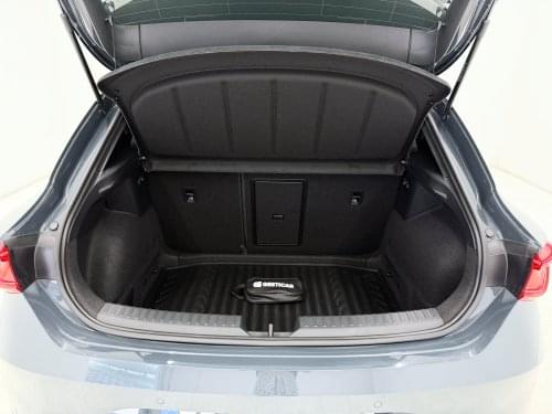 Comprar SEAT LEÓN FR 1.5 TSI 150CV 2024 de segunda mano SEAT LEÓN FR 1.5 TSI 150CV 2024 de segunda mano
