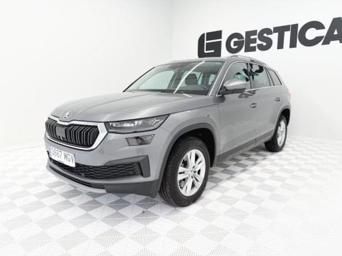 SKODA KODIAQ AMBITION 2.0 TDI E6D 150CV 2023 de segunda mano