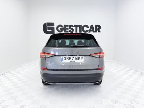 SKODA KODIAQ AMBITION 2.0 TDI E6D 150CV 2023 de segunda mano