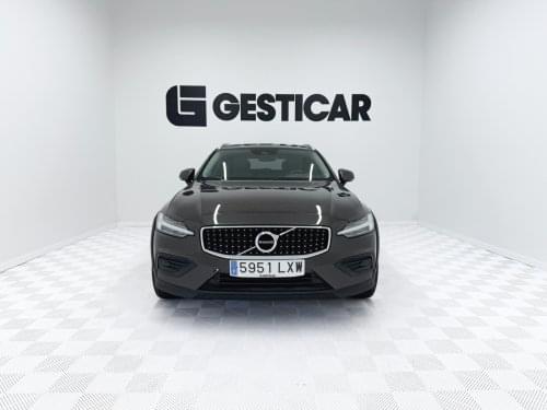 VOLVO V60 CROSS COUNTRY 2.0 B5 G AWD PRO AUTO 250CV 2022 de segunda mano