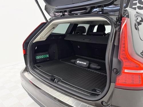 VOLVO V60 CROSS COUNTRY 2.0 B5 G AWD PRO AUTO 250CV 2022 de segunda mano
