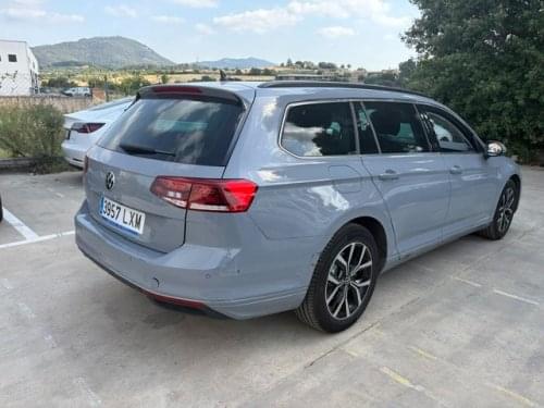 VOLKSWAGEN PASSAT VARIANT EXECUTIVE 2.0 TDI  DSG 150CV 2022 de segunda mano