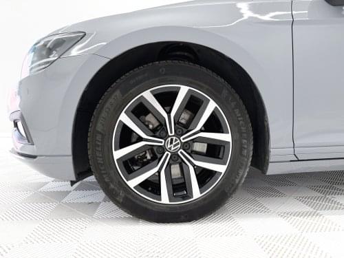 VOLKSWAGEN PASSAT VARIANT EXECUTIVE 2.0 TDI  DSG 150CV 2022 de segunda mano