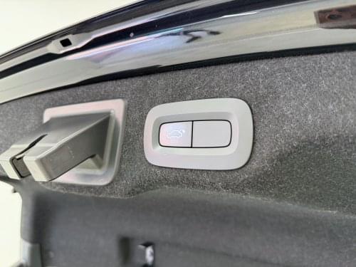 Comprar VOLVO S90 T8 TWIN AWD BUSINESS PLUS AUTO 390CV 2019 de segunda mano VOLVO S90 T8 TWIN AWD BUSINESS PLUS AUTO 390CV 2019 de segunda mano