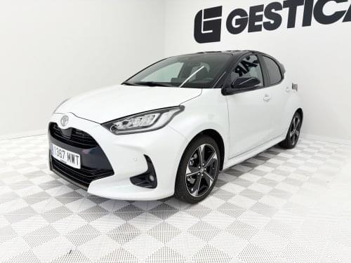 TOYOTA YARIS 1.5 120H STYLE 2024 de segunda mano