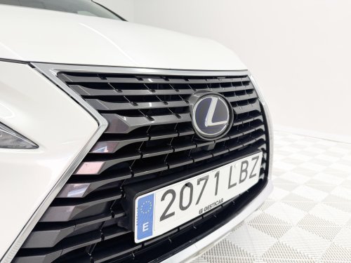 LEXUS NX 300h Business Navigation 2WD 145 kW (197 CV) 2019 de segunda mano