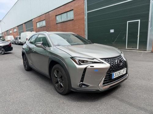 LEXUS UX 250H  152CV 2020 de segunda mano