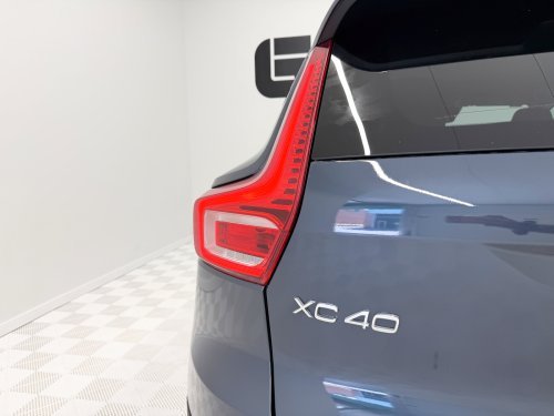VOLVO XC40 T4 Twin Recharge Inscription Auto 155 kW (211 CV) 2021 de segunda mano
