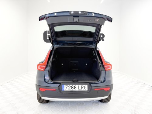 VOLVO XC40 T4 Twin Recharge Inscription Auto 155 kW (211 CV) 2021 de segunda mano