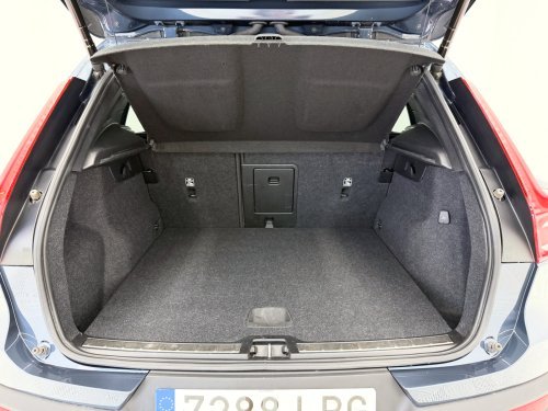 VOLVO XC40 T4 Twin Recharge Inscription Auto 155 kW (211 CV) 2021 de segunda mano