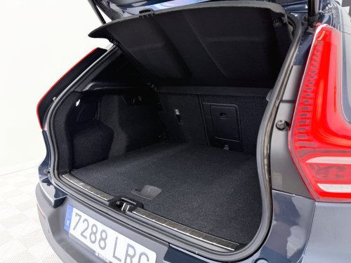 VOLVO XC40 T4 Twin Recharge Inscription Auto 155 kW (211 CV) 2021 de segunda mano