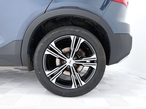 VOLVO XC40 T4 Twin Recharge Inscription Auto 155 kW (211 CV) 2021 de segunda mano