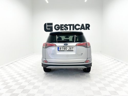 TOYOTA RAV4 2.5l hybrid Advance 2WD 145 kW (197 CV) 2017 de segunda mano