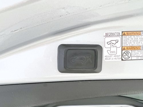TOYOTA RAV4 2.5l hybrid Advance 2WD 145 kW (197 CV) 2017 de segunda mano