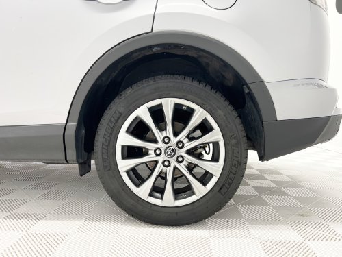 TOYOTA RAV4 2.5l hybrid Advance 2WD 145 kW (197 CV) 2017 de segunda mano