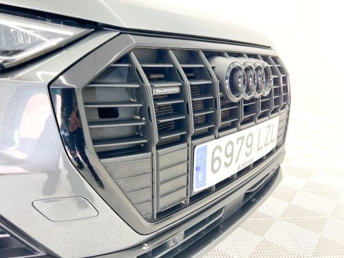 AUDI Q3 Black line 40 TDI quattro 147 kW (200 CV) S tronic 2022 de segunda mano