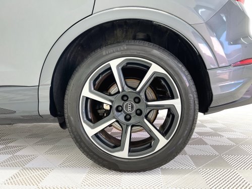 AUDI Q3 Black line 40 TDI quattro 147 kW (200 CV) S tronic 2022 de segunda mano