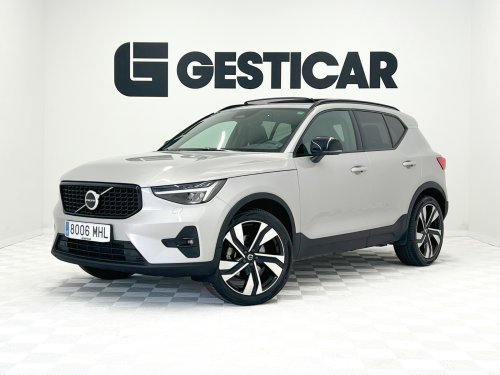 VOLVO XC40 B3 Gasolina Mild hybrid Plus Dark Auto 120 kW (163 CV) 2023 de segunda mano