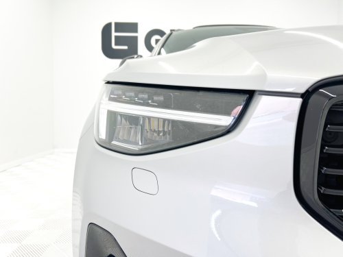 VOLVO XC40 B3 Gasolina Mild hybrid Plus Dark Auto 120 kW (163 CV) 2023 de segunda mano