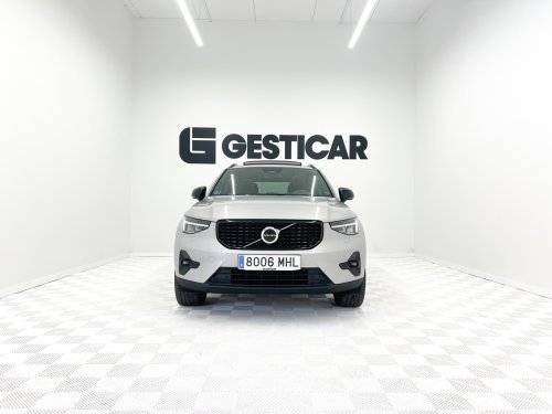 VOLVO XC40 B3 Gasolina Mild hybrid Plus Dark Auto 120 kW (163 CV) 2023 de segunda mano