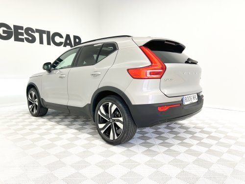 VOLVO XC40 B3 Gasolina Mild hybrid Plus Dark Auto 120 kW (163 CV) 2023 de segunda mano