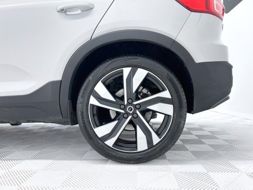 VOLVO XC40 B3 Gasolina Mild hybrid Plus Dark Auto 120 kW (163 CV) 2023 de segunda mano